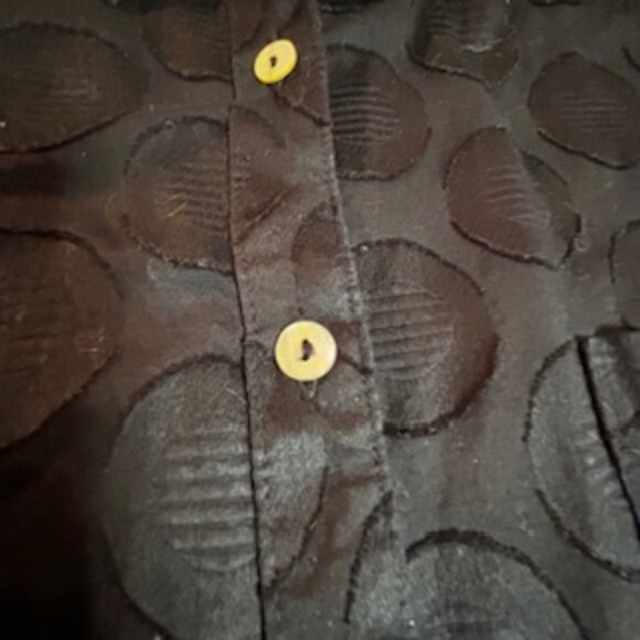 Foxcroft Size 18W Black blouse with Mother of pearl buttons - Picture 3 of 6